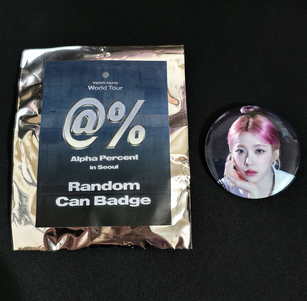 tripleS @% 首爾場成員徽章