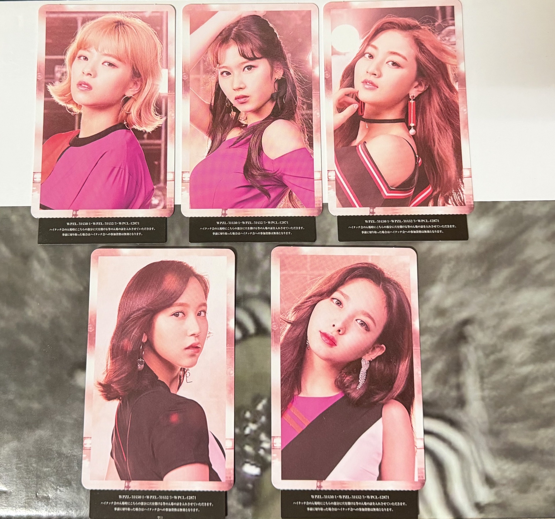 TWICE 日專 Wake Me Up 拍手卡