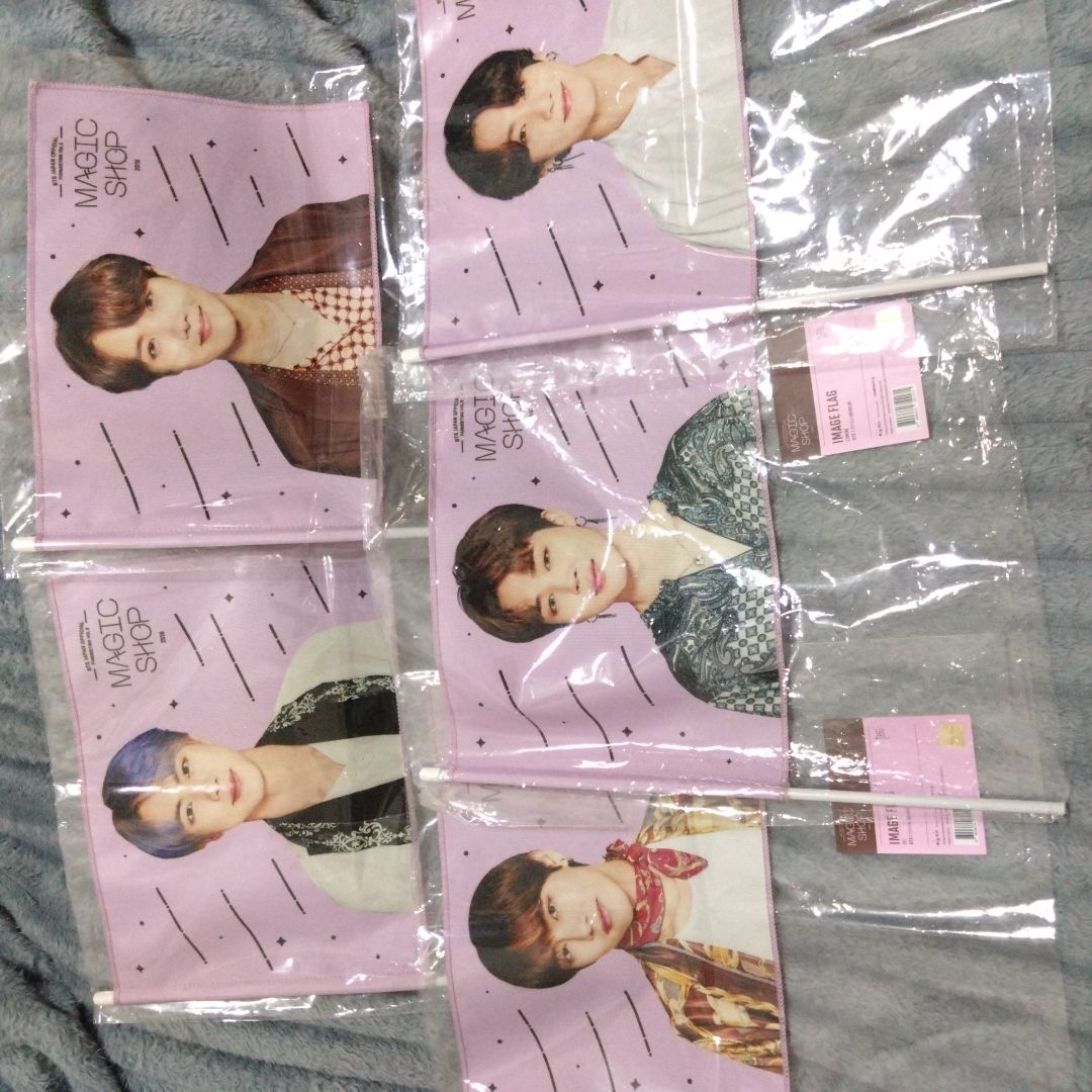 BTS | Magic shop 日五期 旗子 珍厚V旻國