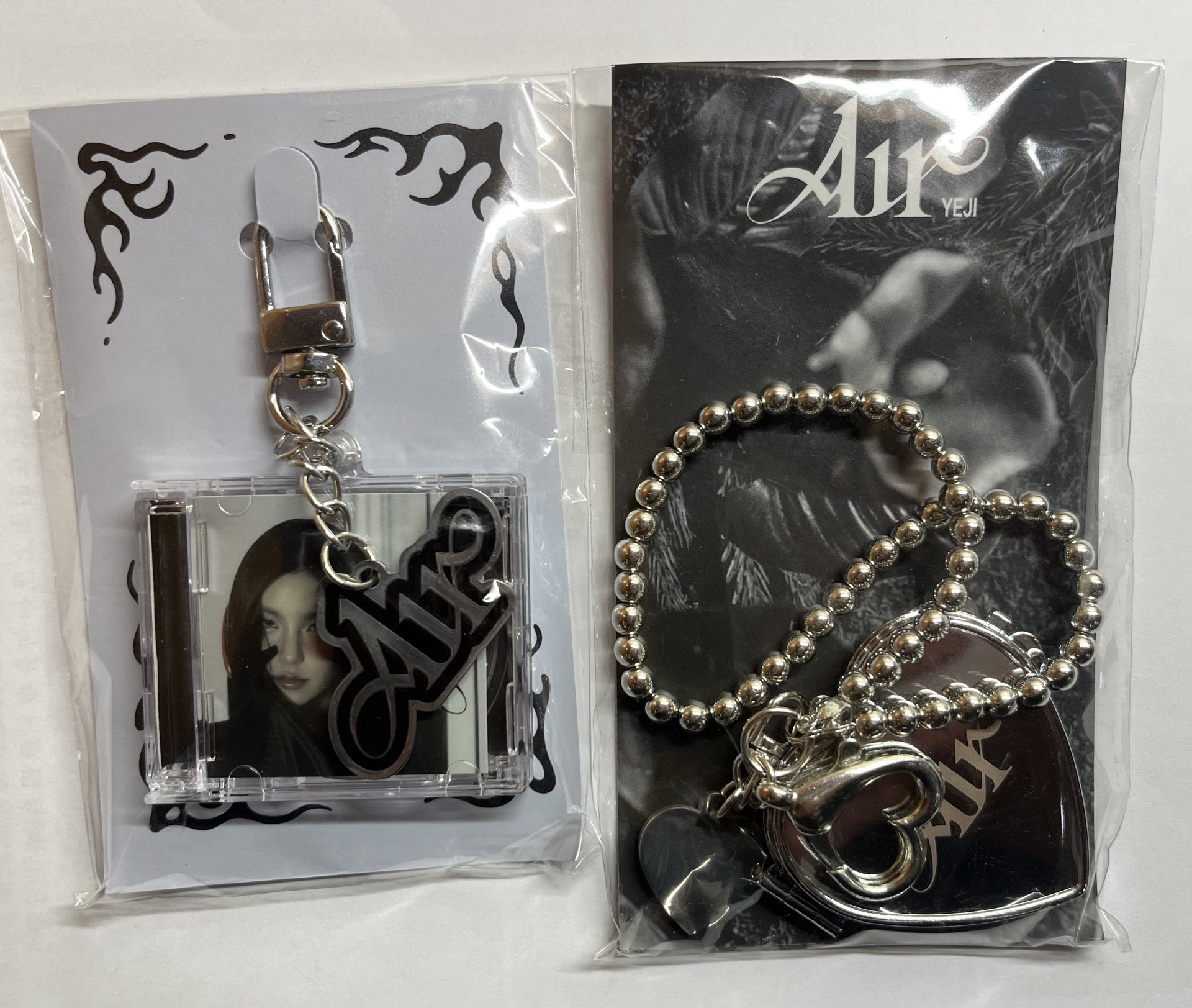 ITZY 禮志 AIR 吊飾