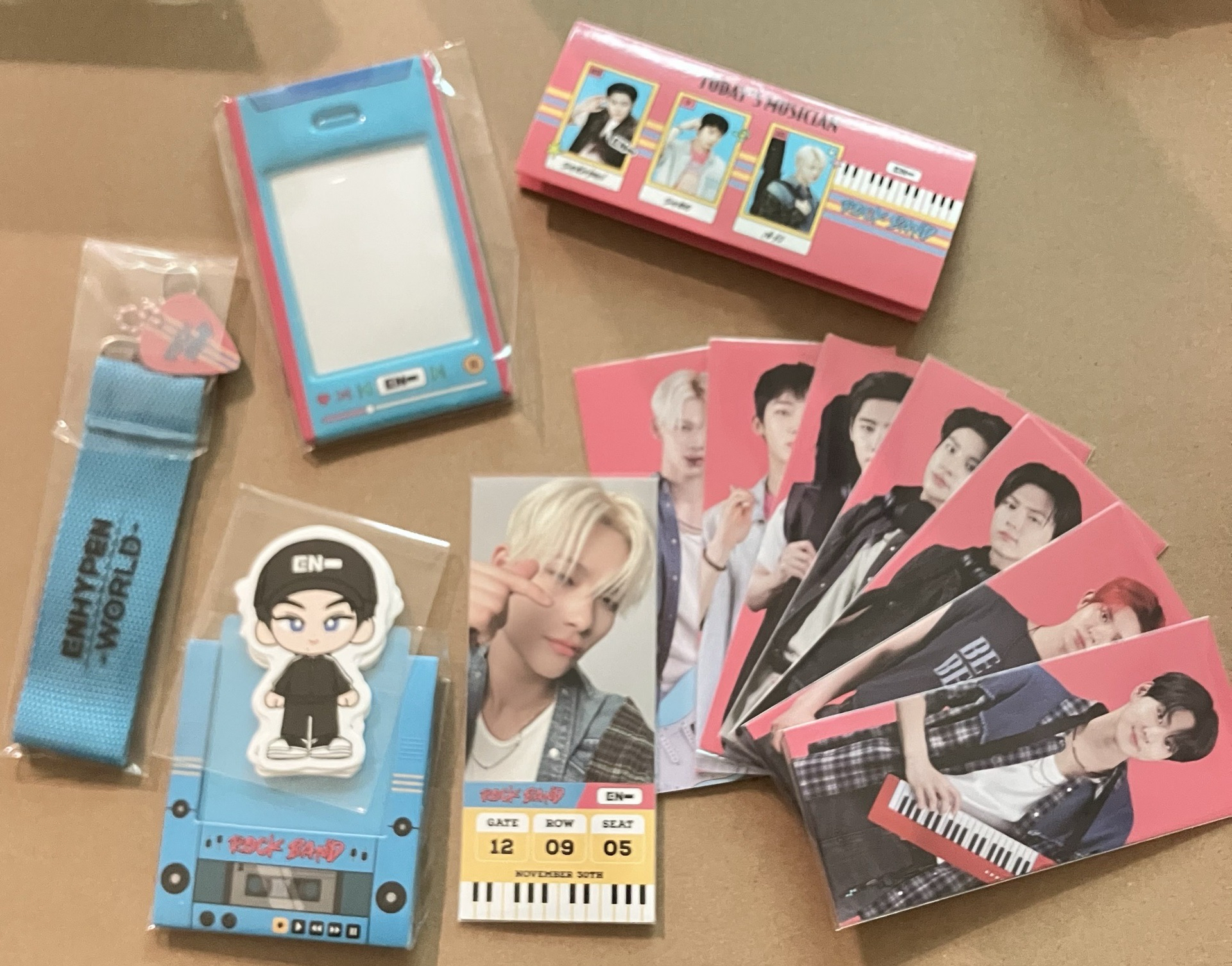 ENHYPEN WORLD 棺材盒