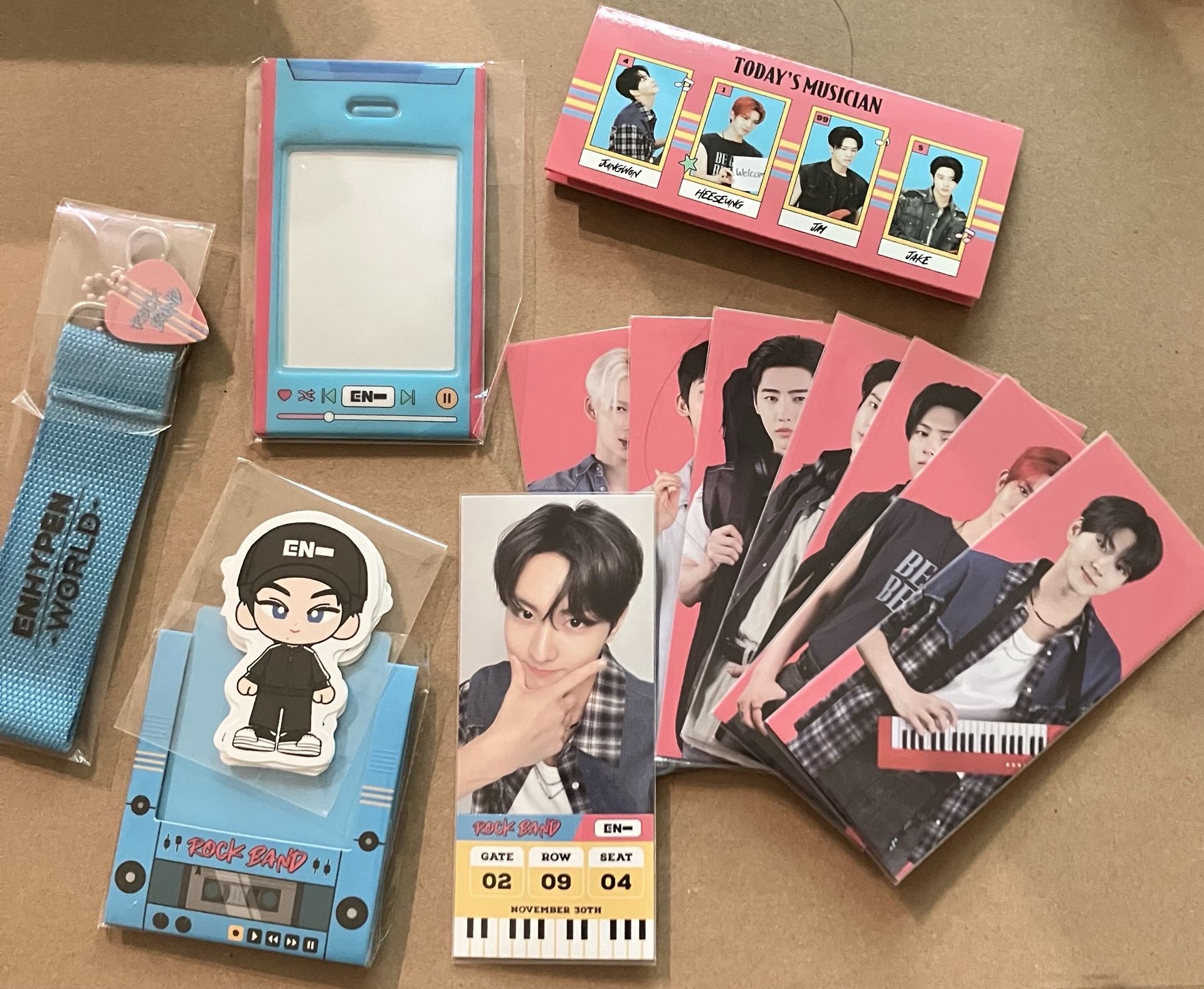 ENHYPEN WORLD 棺材盒