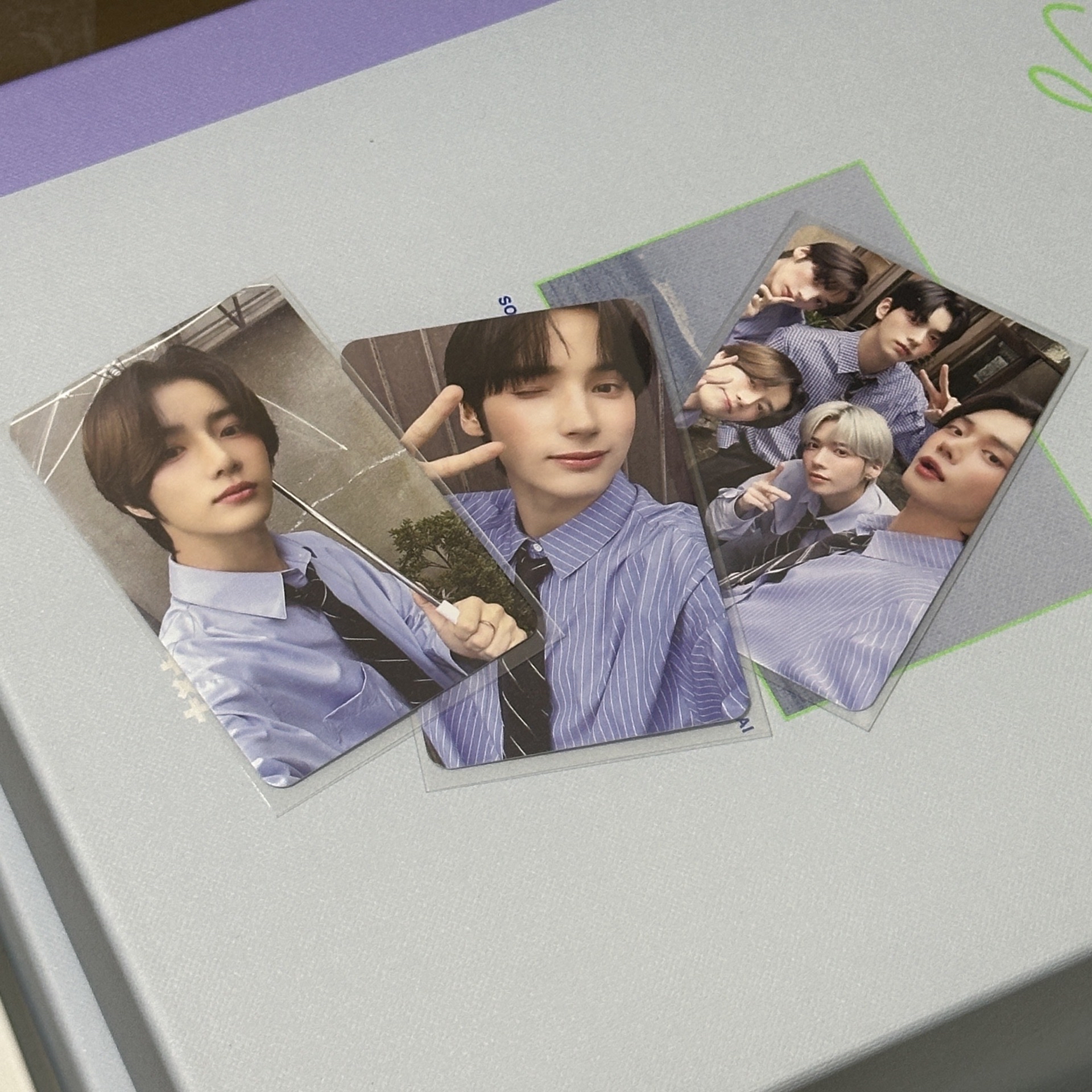 空專含三張小卡