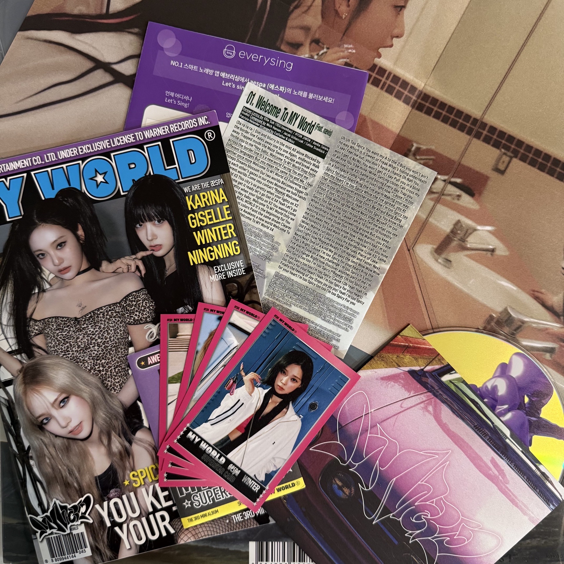 aespa MYWORLD target zine空專
