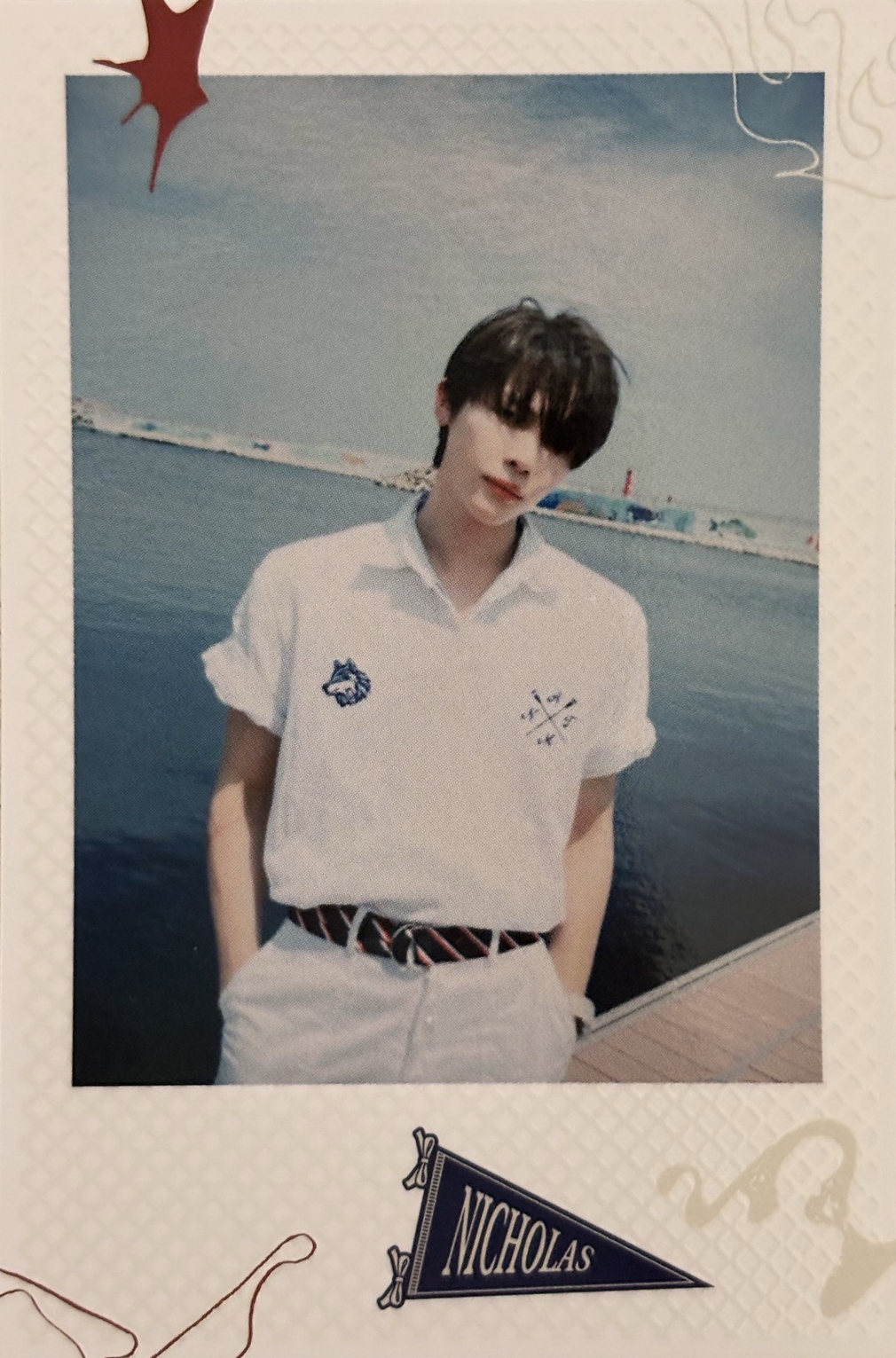 雙手插口袋拍立得