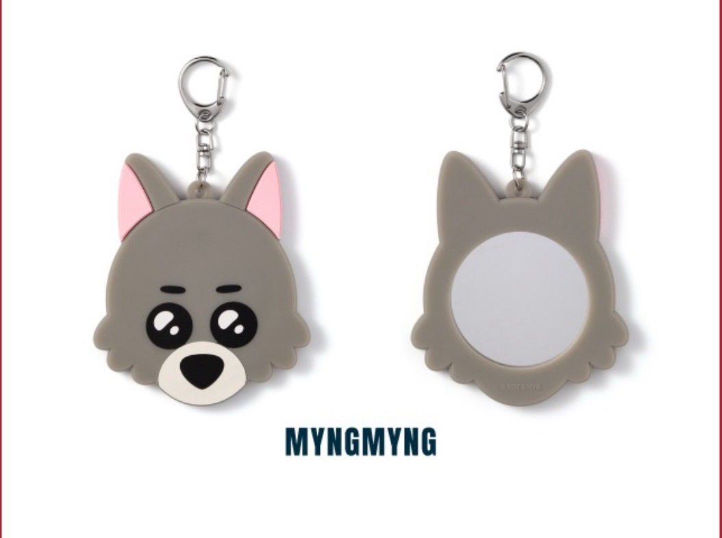 BBNEXDO MYNGMYNG鏡子