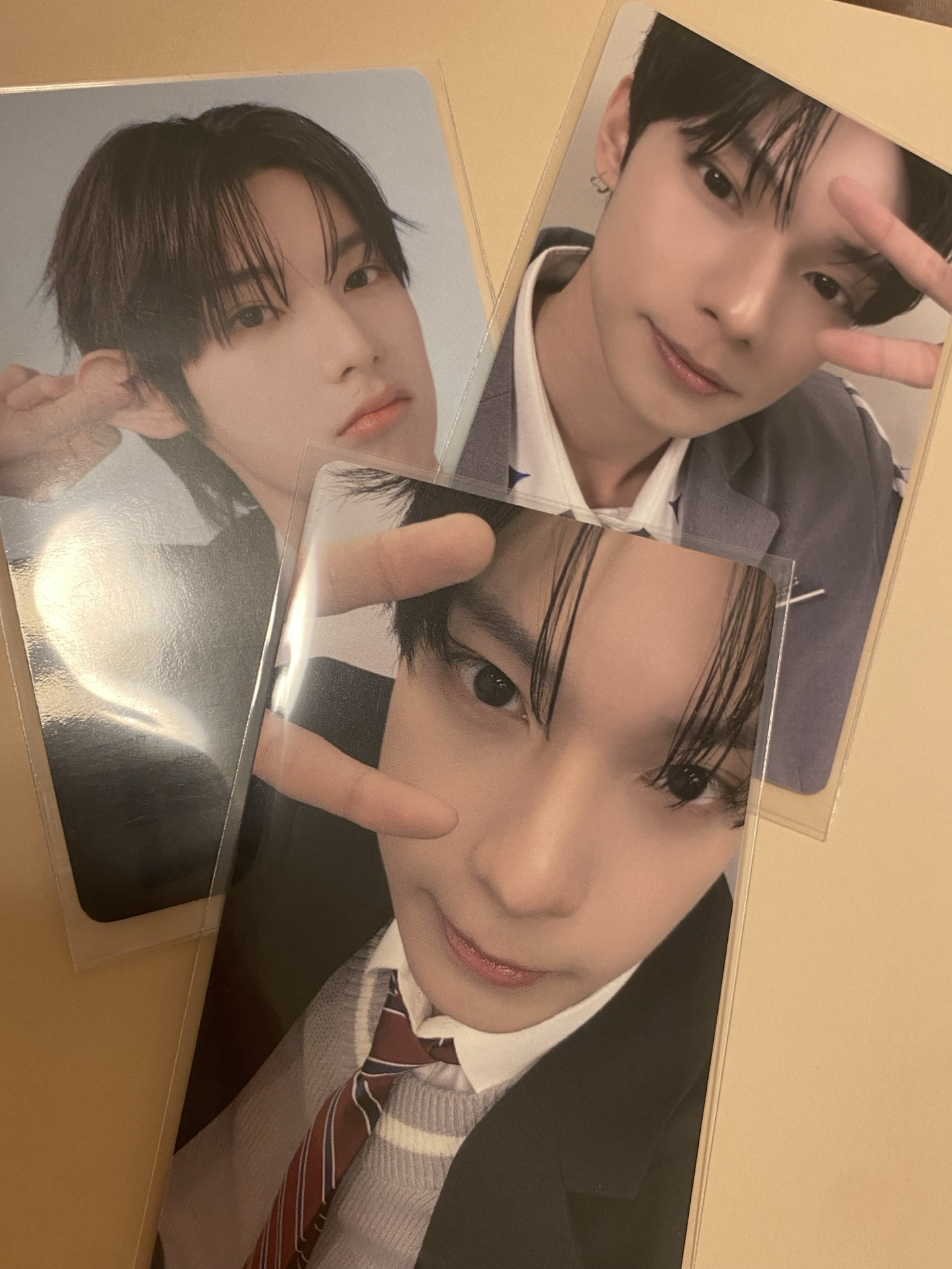 崔立于制服展覽卡