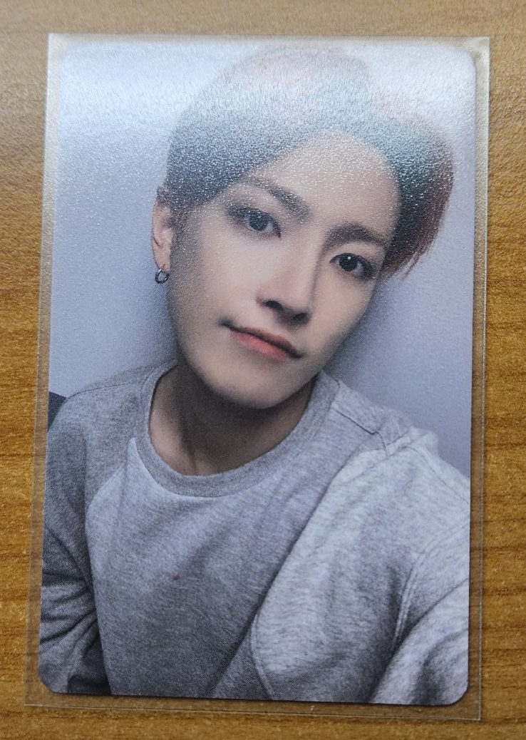 ATEEZ MIGHTEEZ US限定隨機卡 弘中