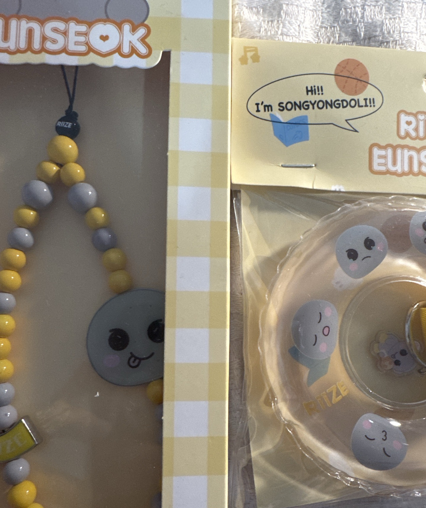 上海快閃/宋龍石游泳圈/手機吊飾～全新誠可議價🥳