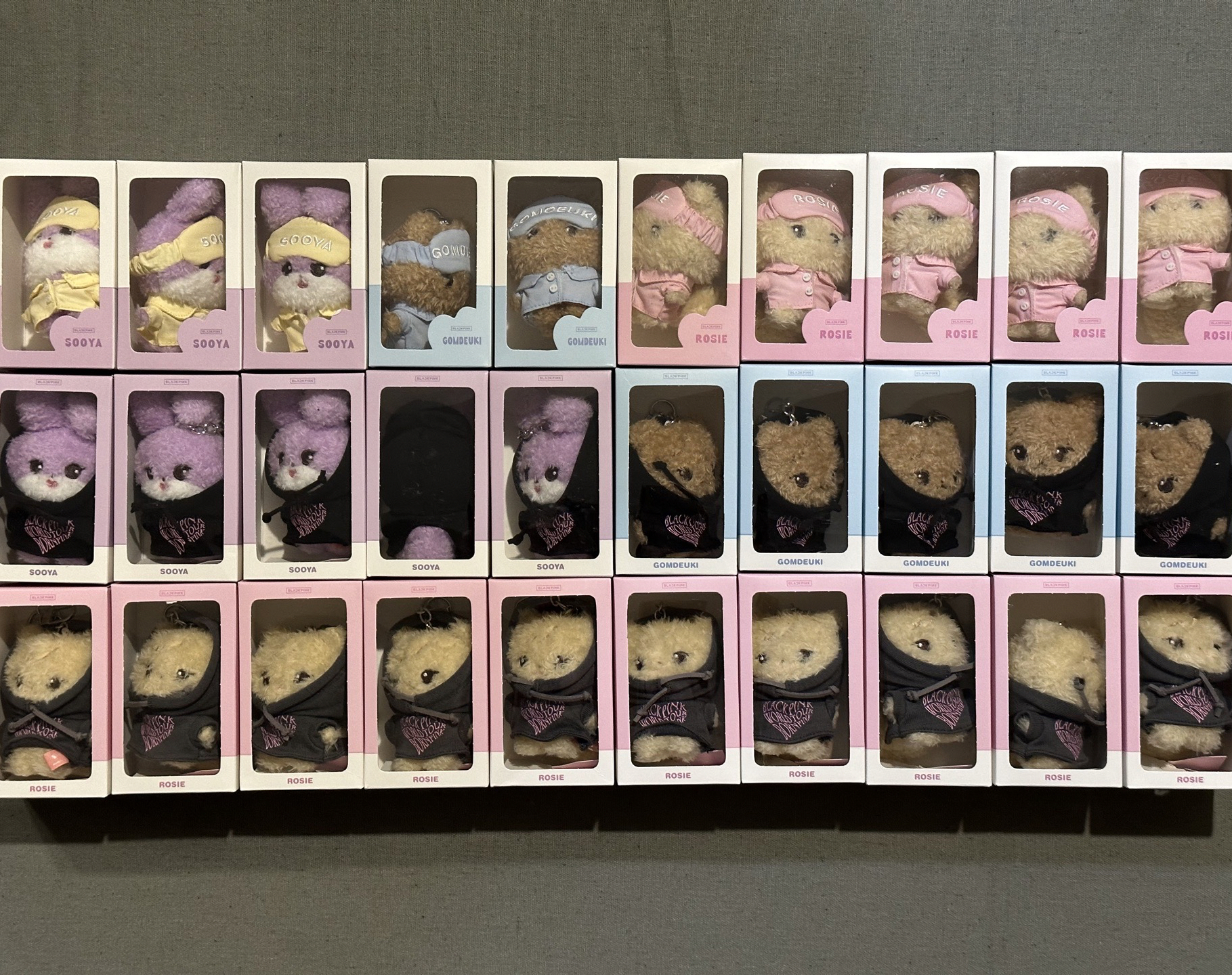 BLACKPINK世巡帽踢娃吊飾