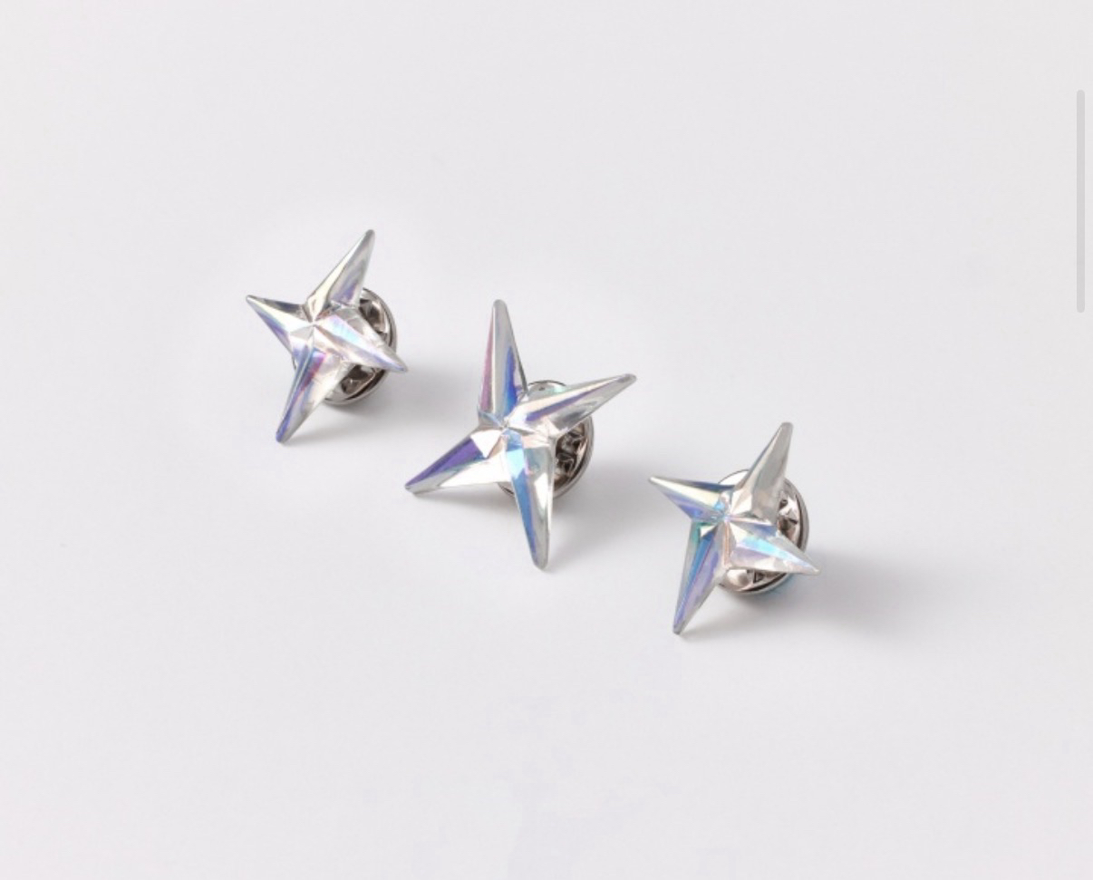 《The Star Chapter:SANCTUARY》快閃店徽章