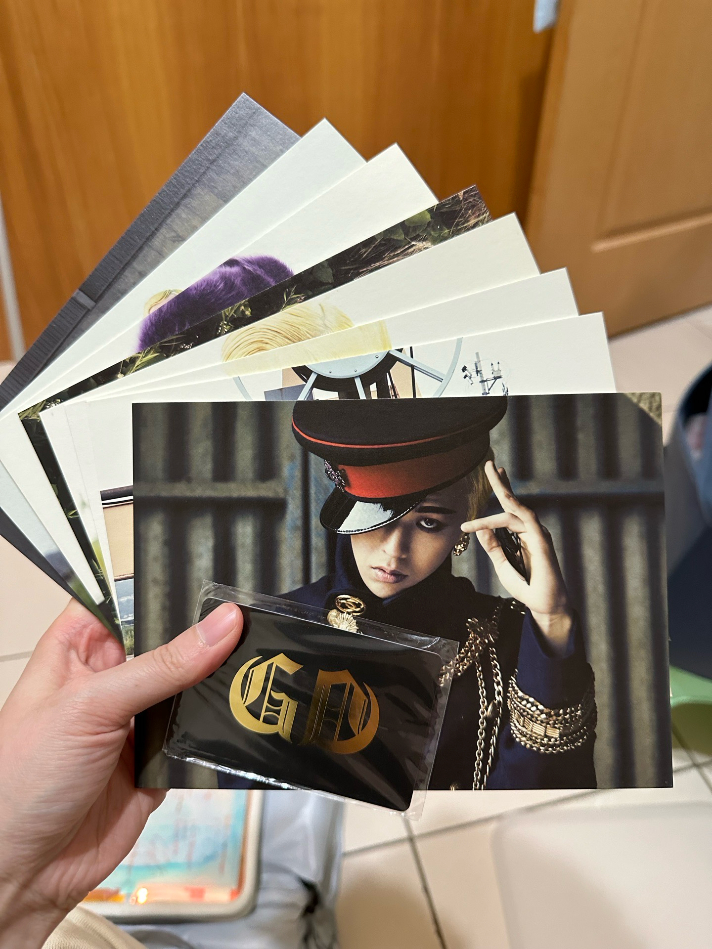 G-DRAGON GD ONE OF A KIND FIRST MINI ALBUM (韓版/二手）