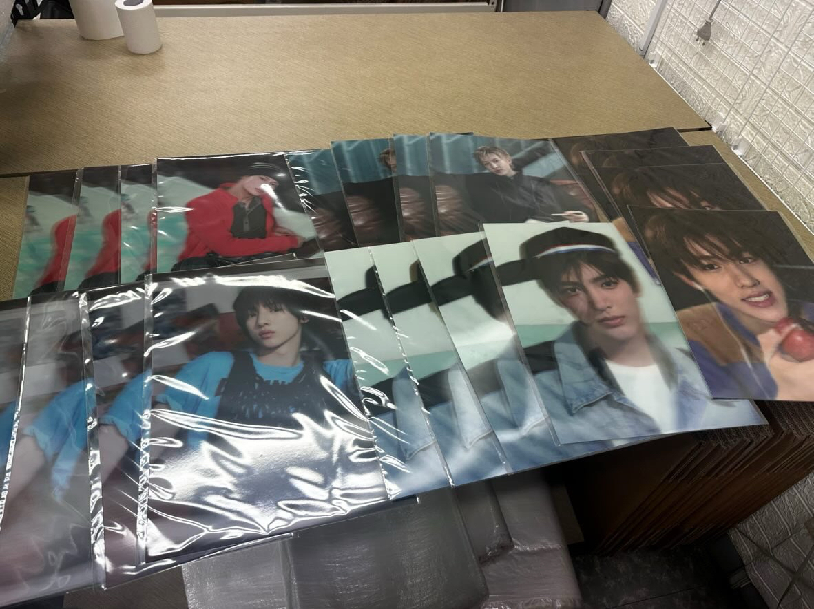 cortis線下快閃店滿額卡+3D海報（現貨）