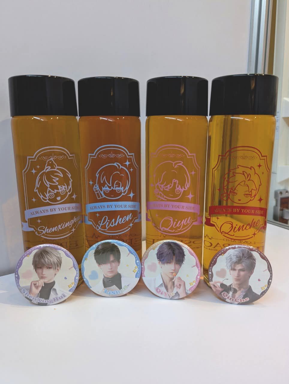 紅茶 附特典胸章