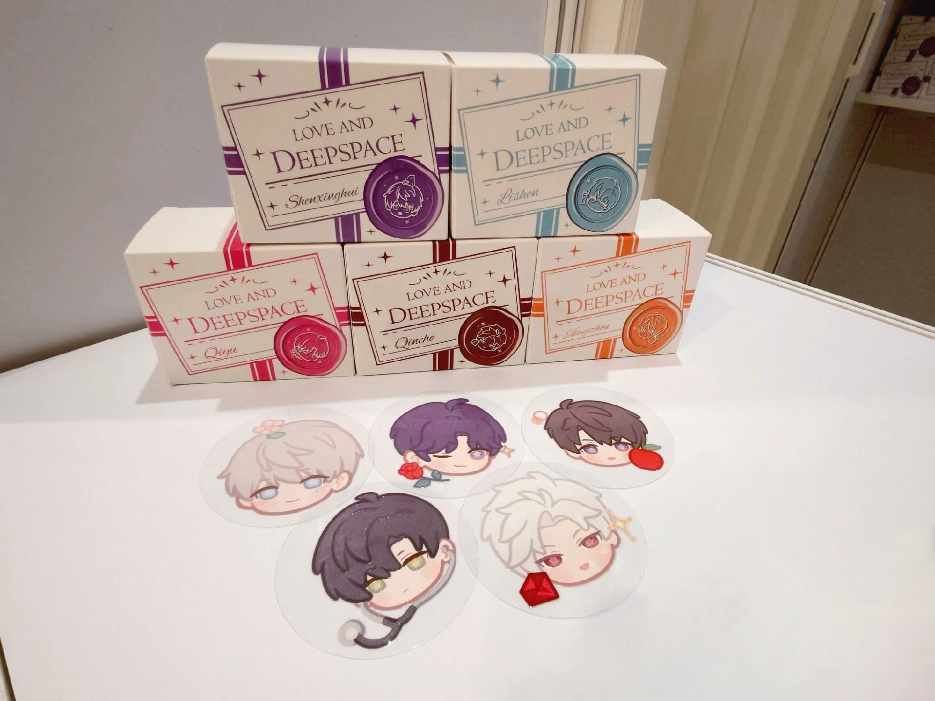 盒裝餅乾 附專屬水晶貼紙