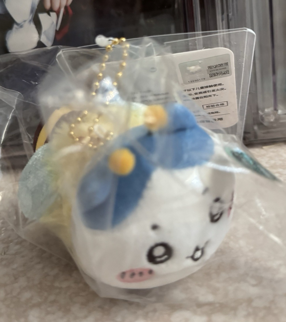 現貨 天貓蜜蜂小八吊飾娃 