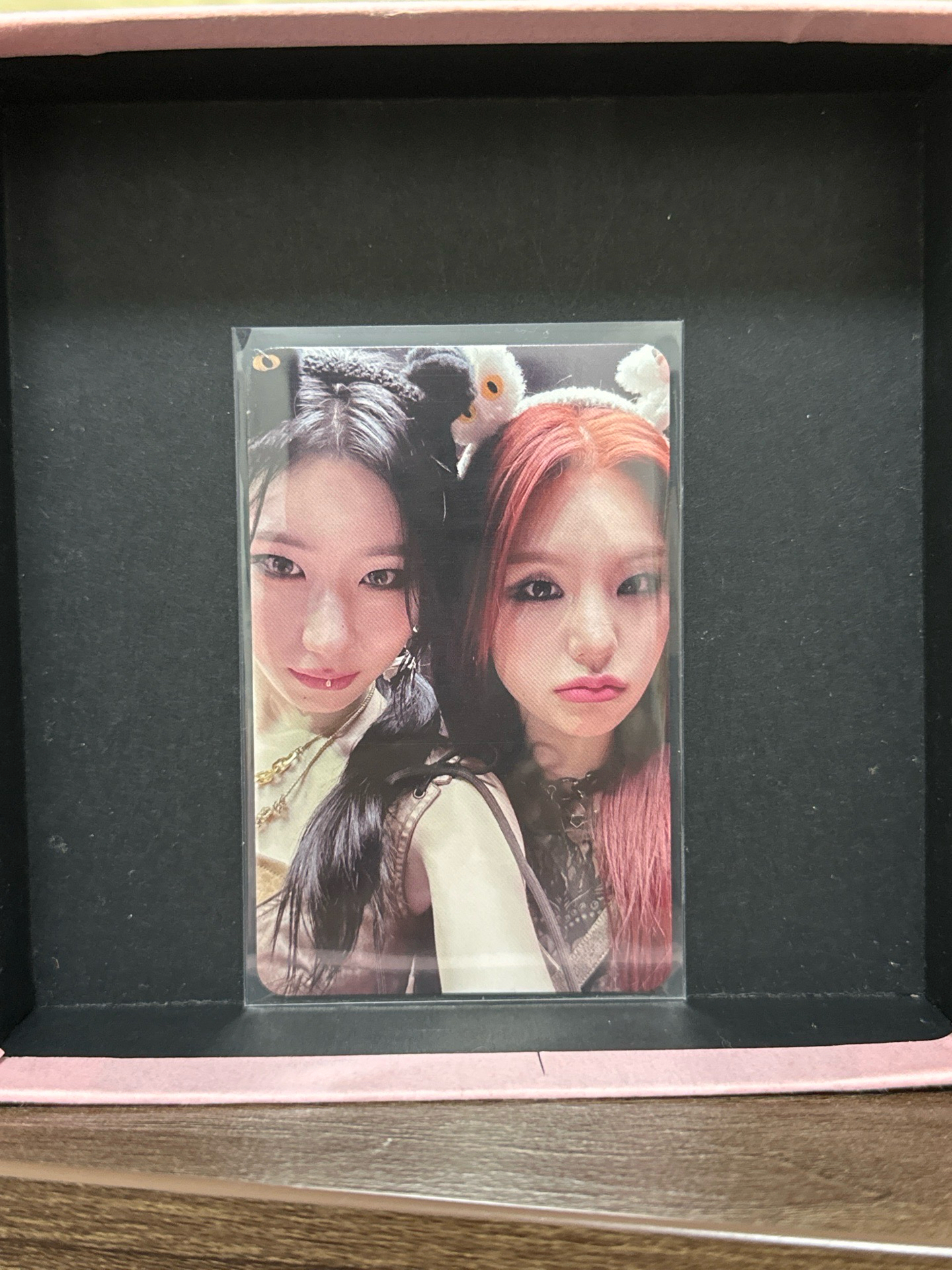 BORN TO BE 專輯卡