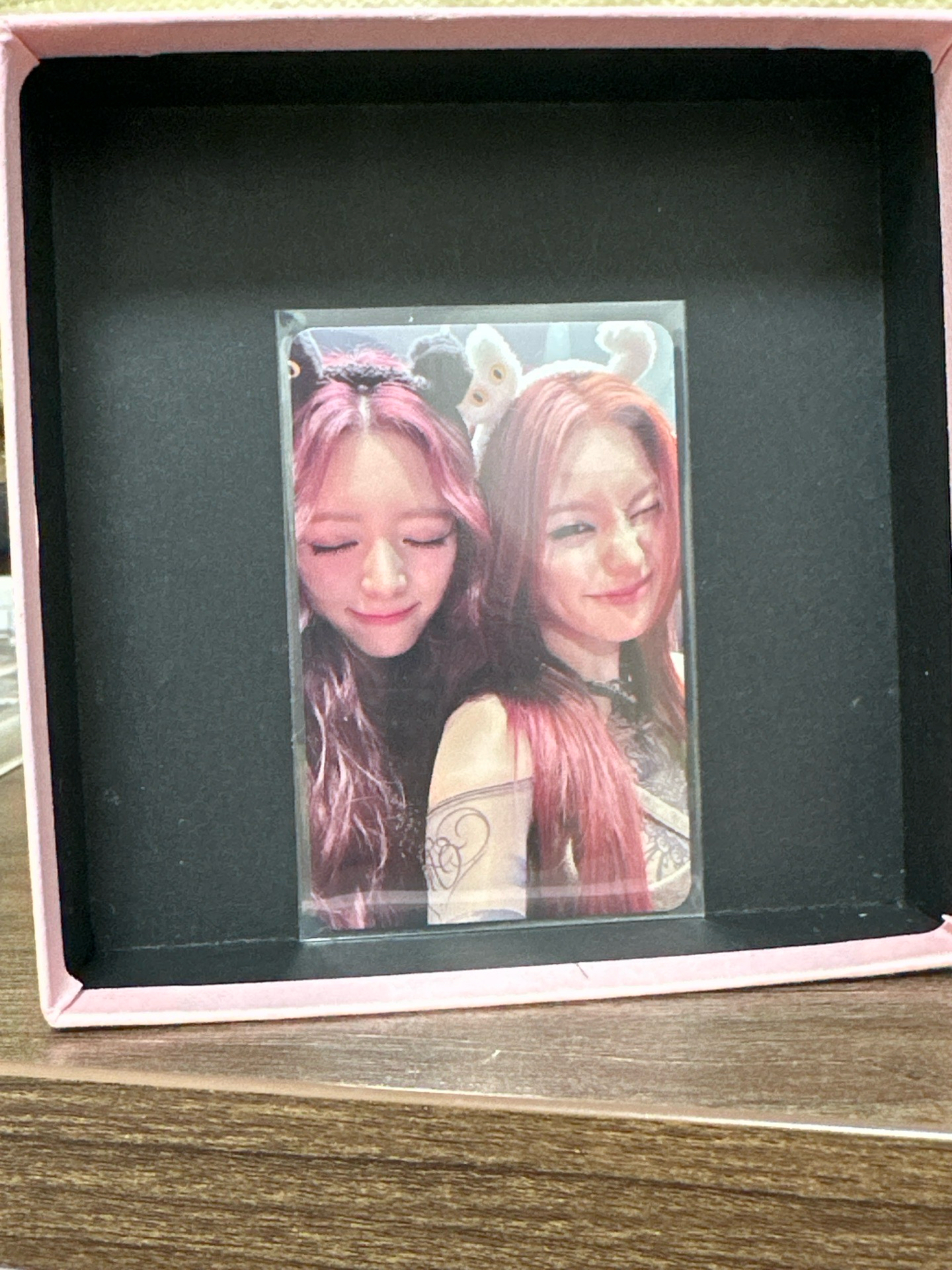 BORN TO BE 專輯卡