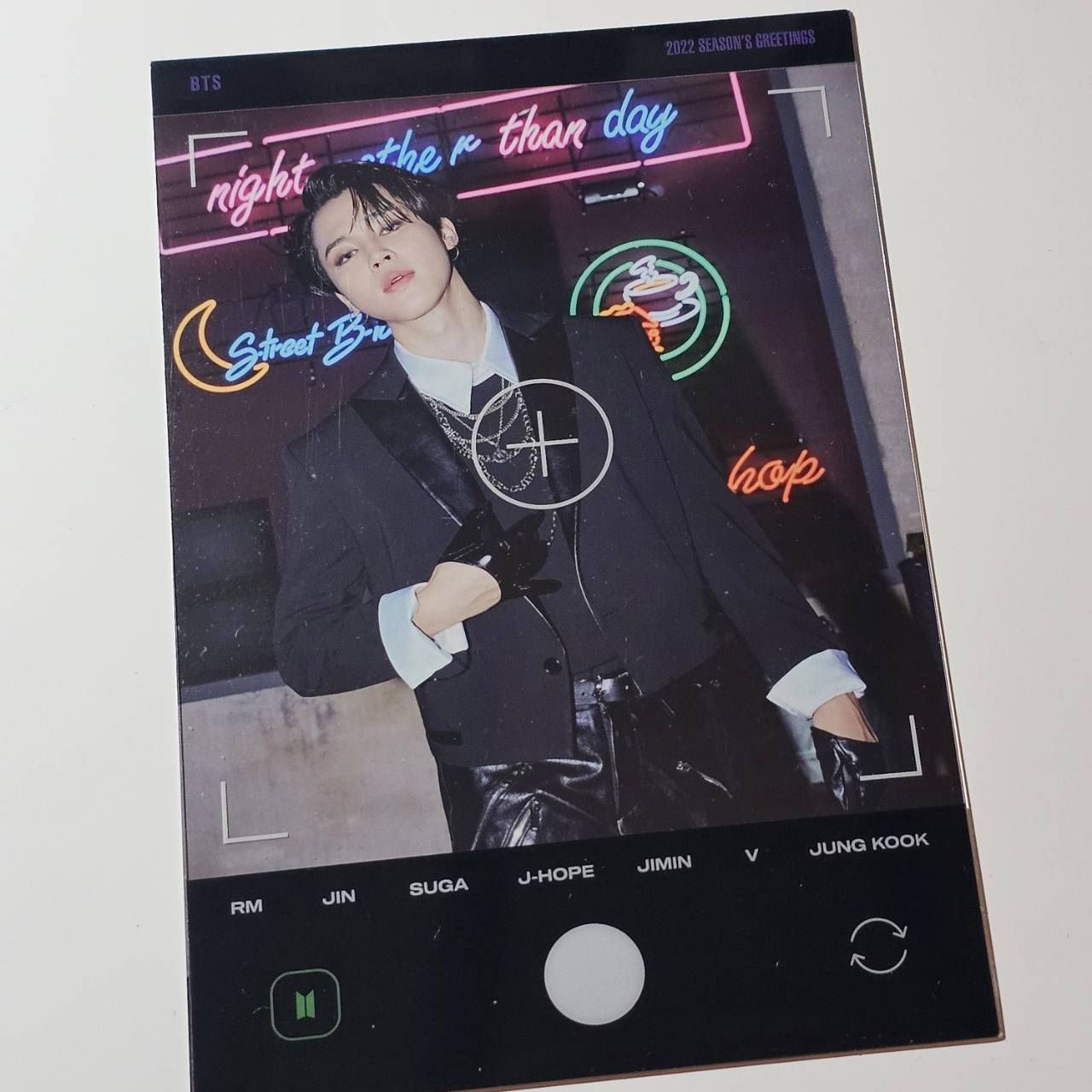 💜現貨｜BTS 2022 Season's Greetings 年曆大卡 南俊 碩珍 玧其 號錫 智旻 泰亨 柾國