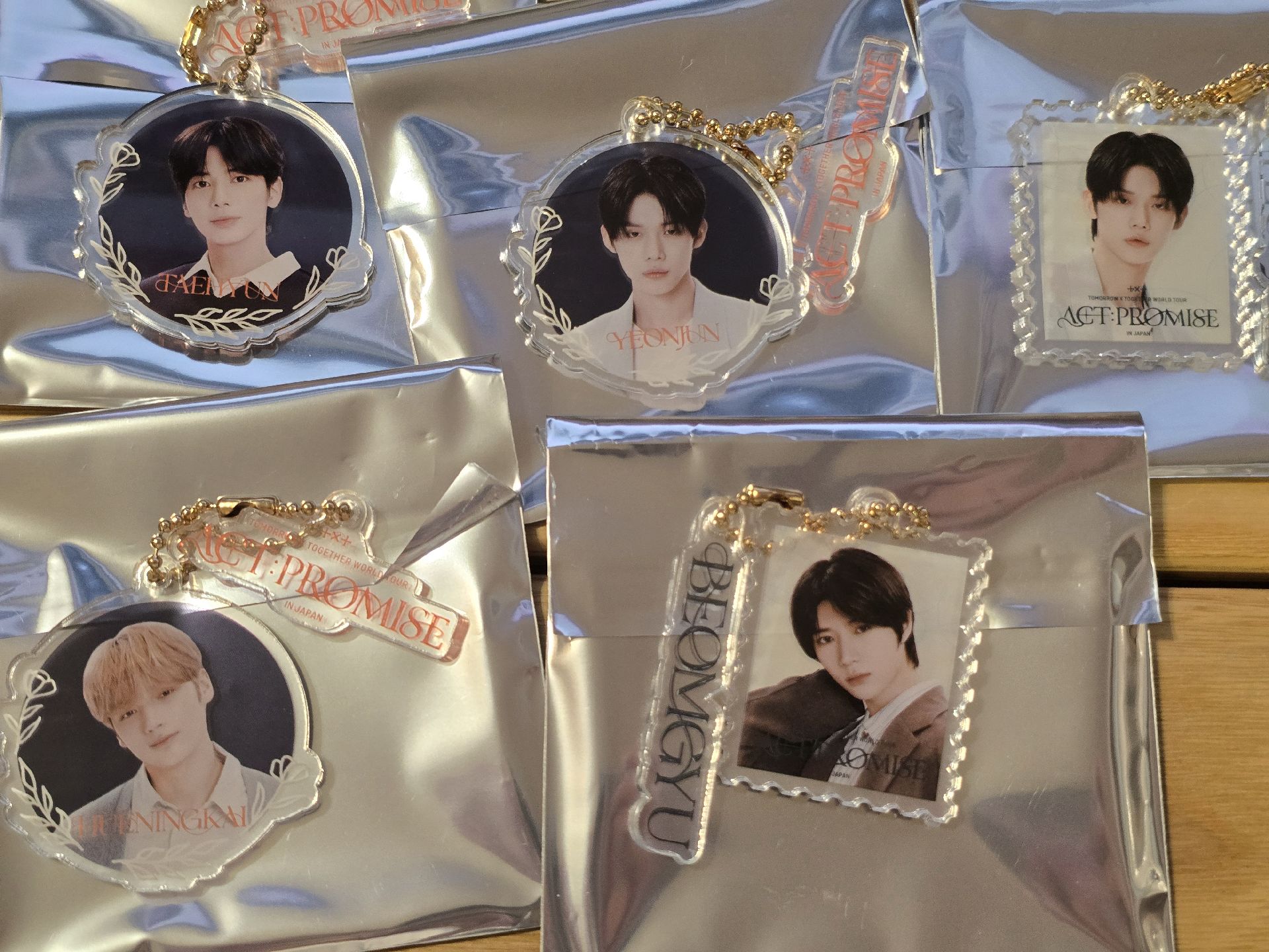 TOMORROW X TOGETHER[ACT: PROMISE JAPAN] ACRYLIC KEYRING