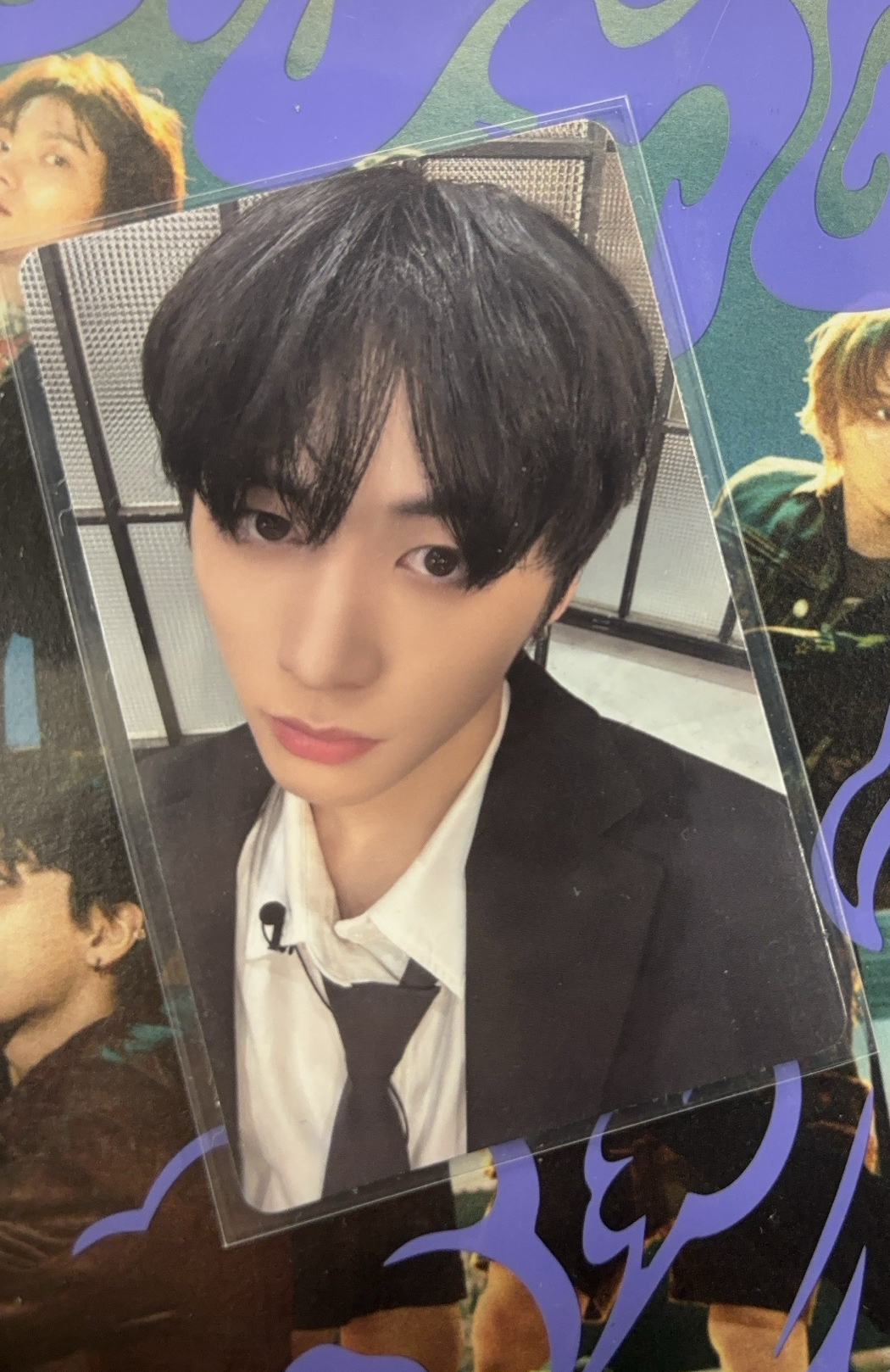 19.99 wvs 預售特典卡 西裝4