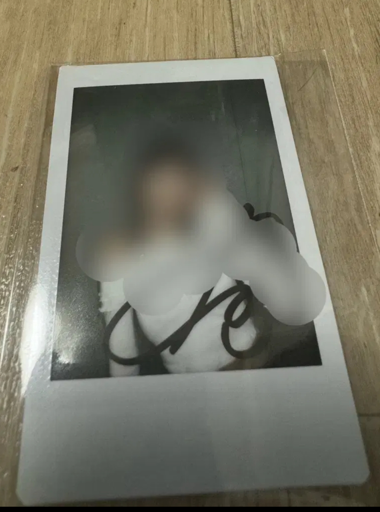 IDLE minnie未公開親簽拍立得