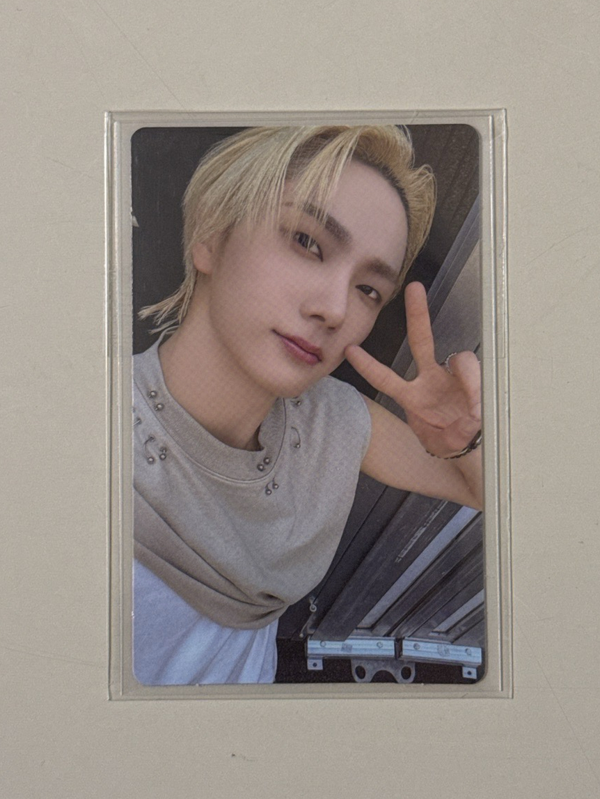 BOYNEXTDOOR 成淏 The Action wvs 幸運卡 1