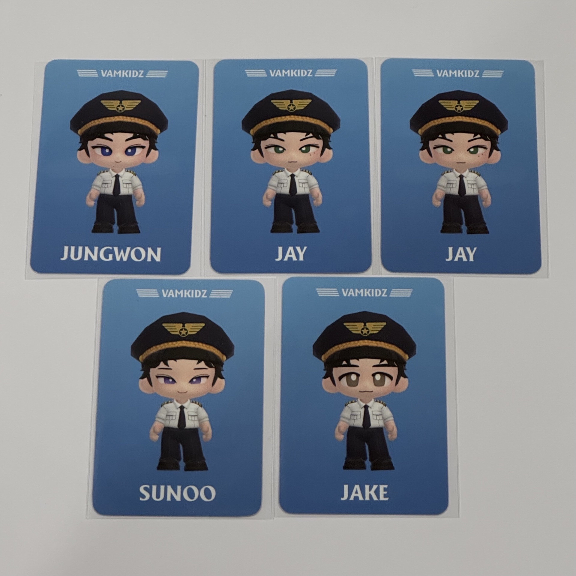 🤍ENHYPEN WORLD 機長小人卡 未掃