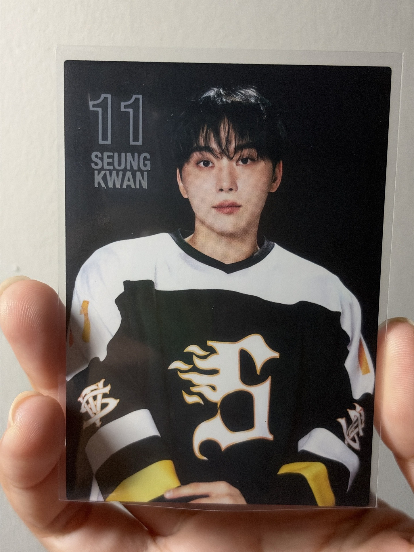 和姐姐玩不眨眼挑戰我是不會輸的