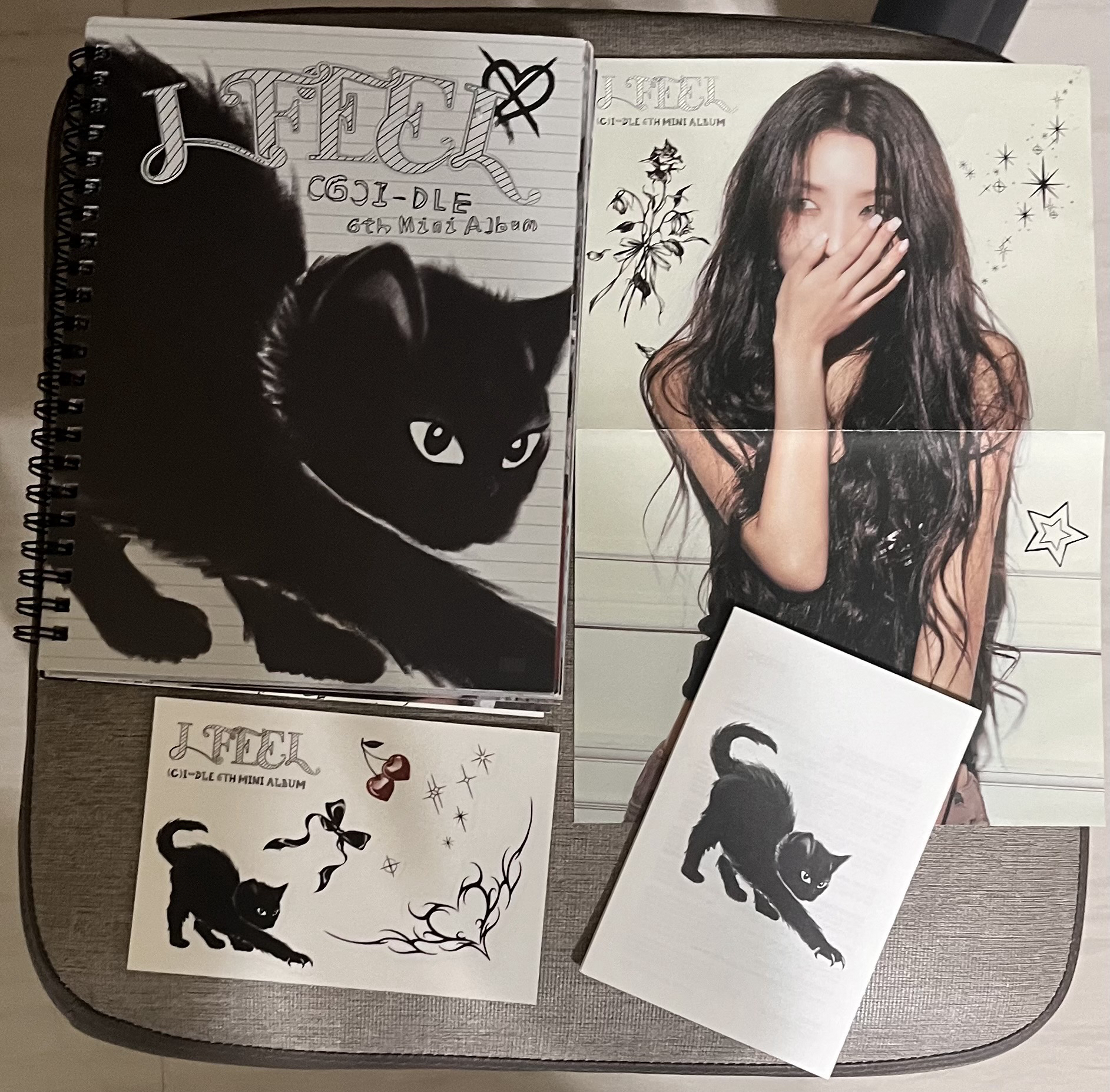 I-dle I FEEL貓版空專+小娟海報