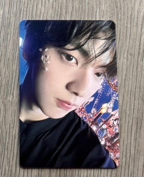 彬深色自拍（圖二右上）