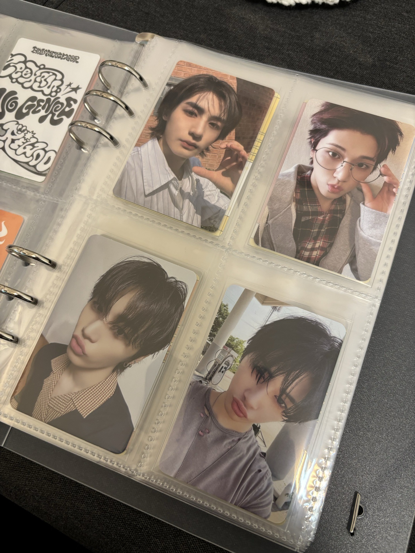 The action 專輯卡（可當綁）