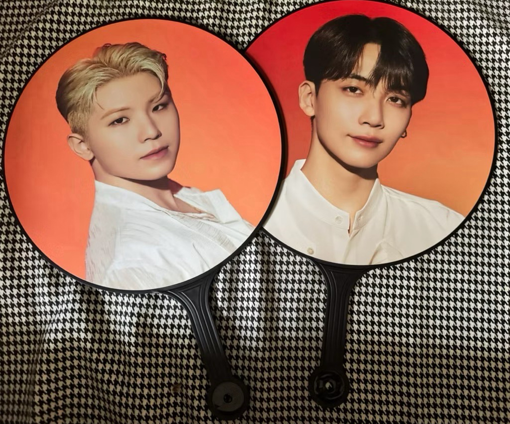 【現貨可當日寄】seventeen be the sun 絕版 世巡 李知勳 尹淨漢 woozi 橘底大扇 扇子 演唱會