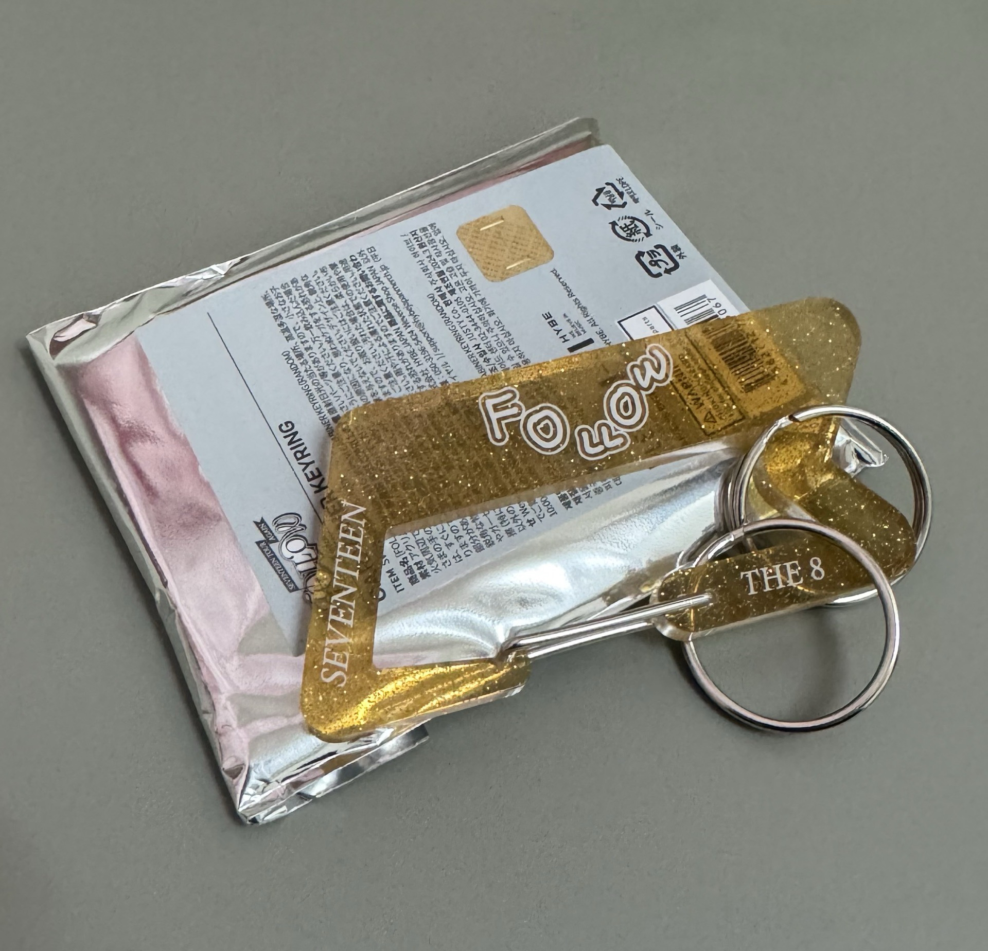 follow again 明浩登山扣