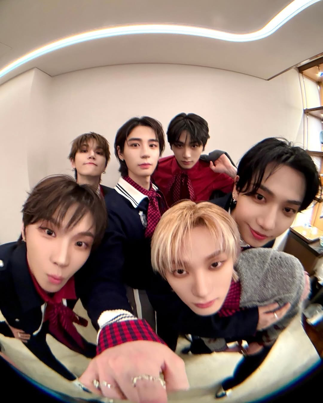 【Boynextdoor】雙人卡🐈🦦🐶🐈‍⬛🐠🐻