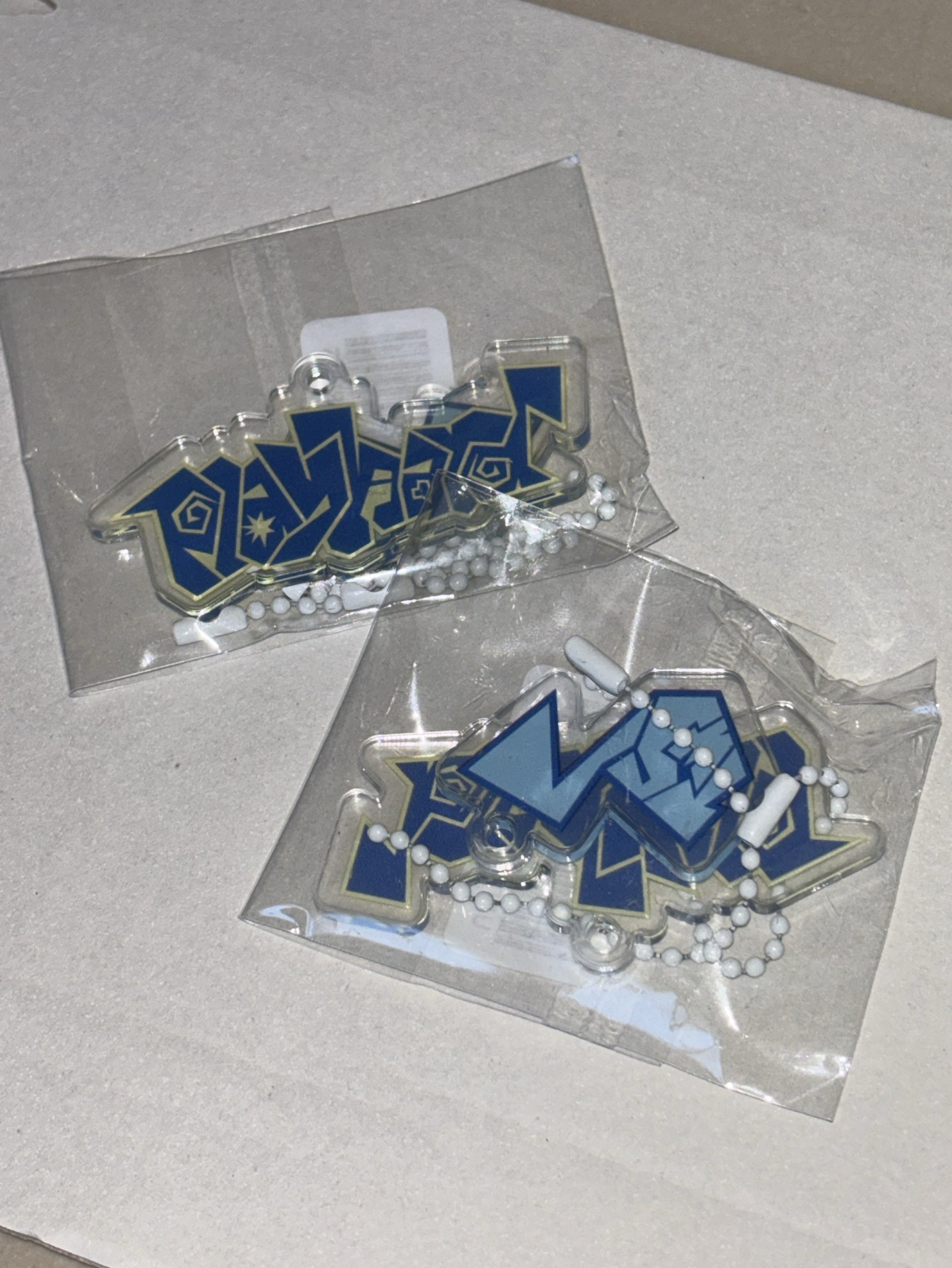 Play Hard Weverse WVS 預售 吊飾