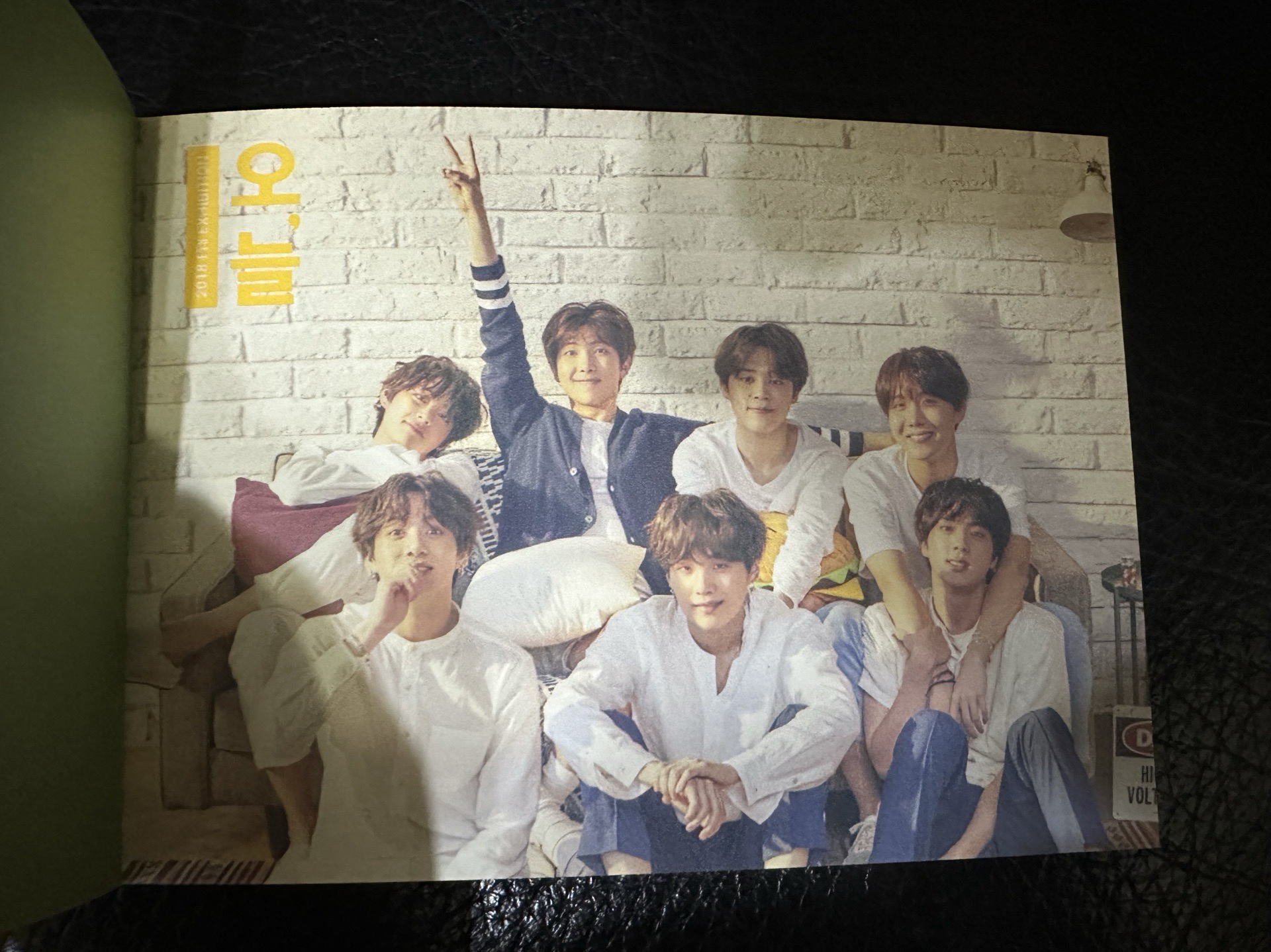 今日展 寫真集 展覽書（照片1-3） / 半日冊門票（整本售 照片4-12）