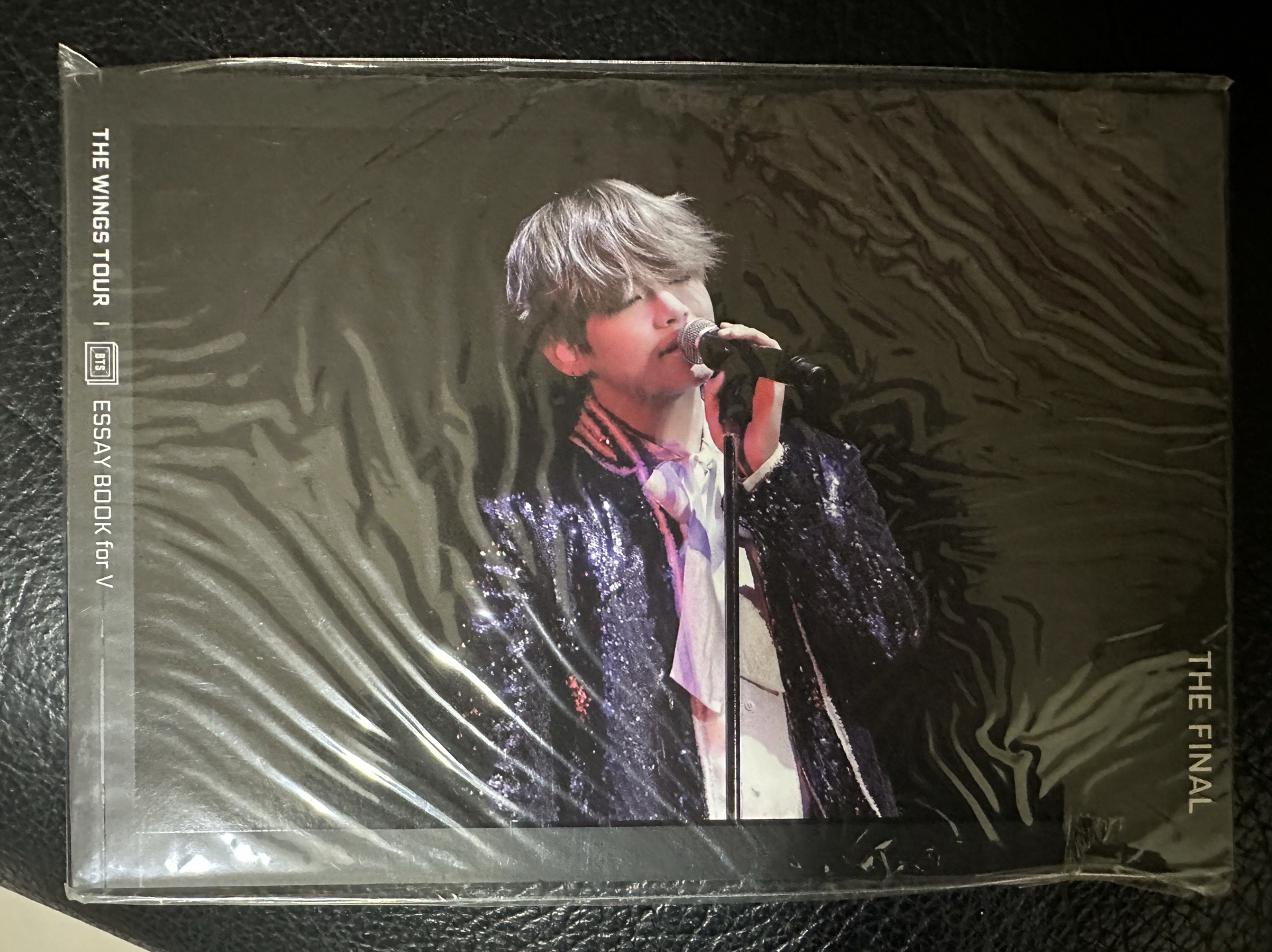 [V] Wings Tour 寫真集 Final Essay Book