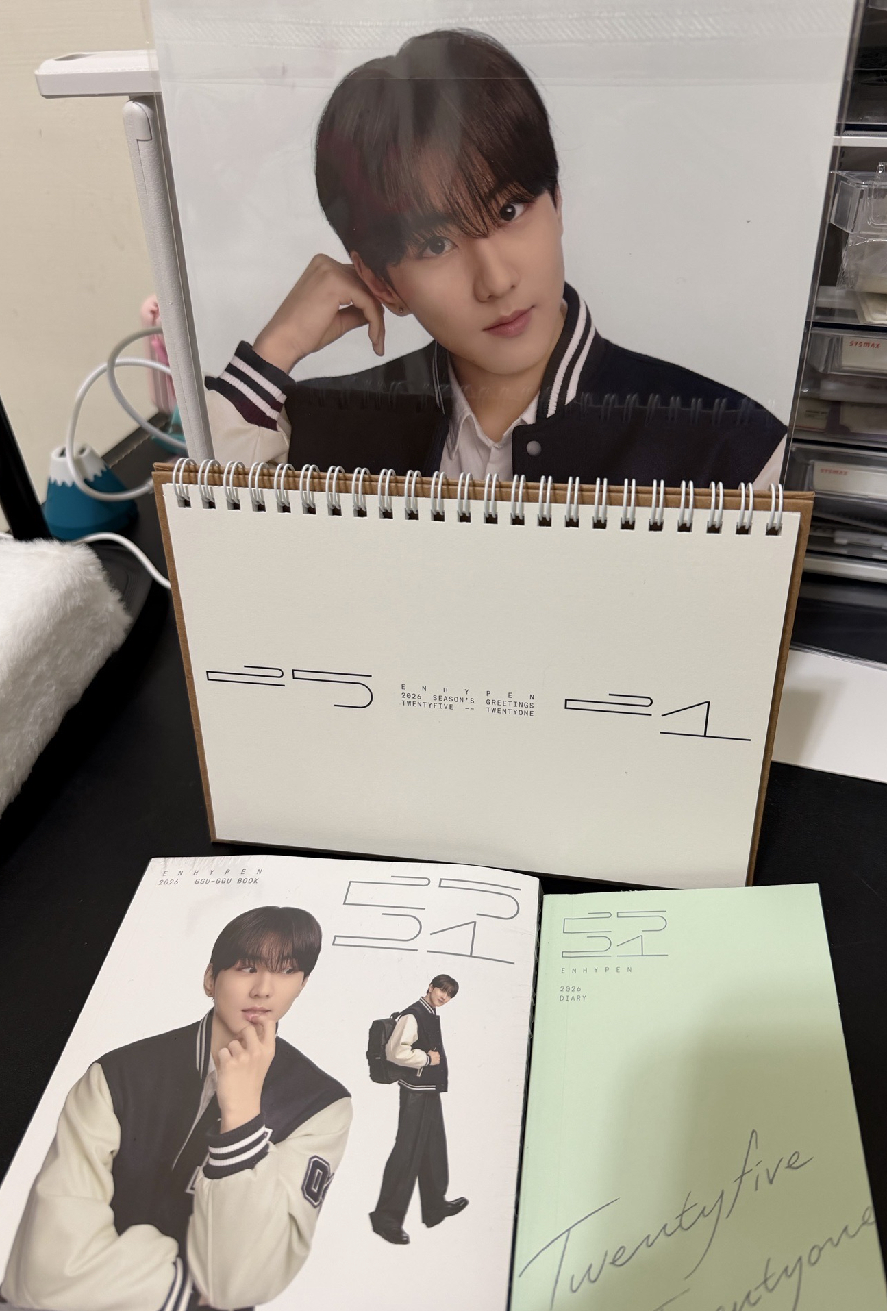 年曆-桌曆+筆記本 元咕咕盒+海報 未拆