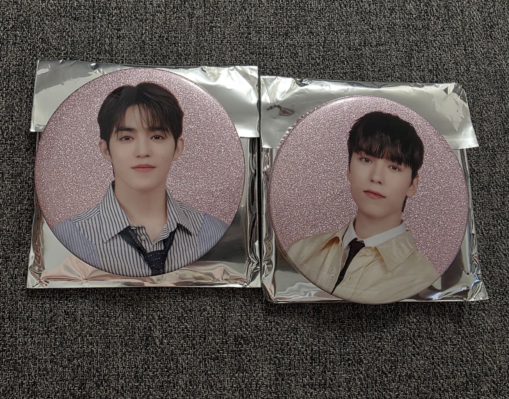 哲率25‘FM HOLIDAY 徽章 