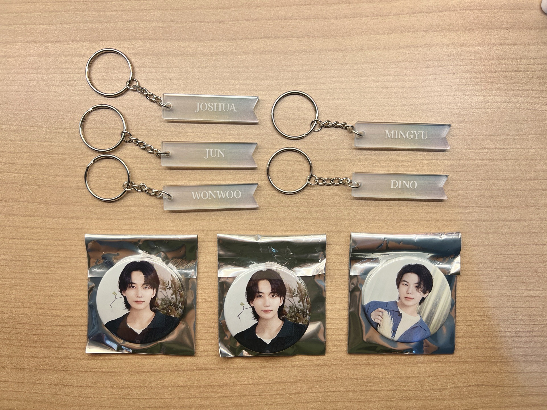 2025 cafe 徽章（淨漢/知勳）滿額卡🐱Jun