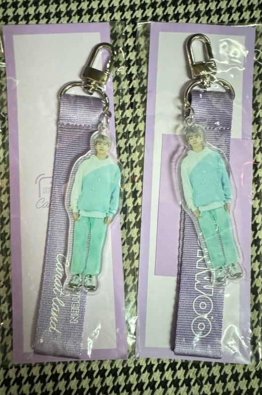 （有卡價格是一個）seventeen 2020 日本 克拉島 全圓佑 吊飾 鑰匙扣 掛件 立牌 小卡 演唱會 周邊