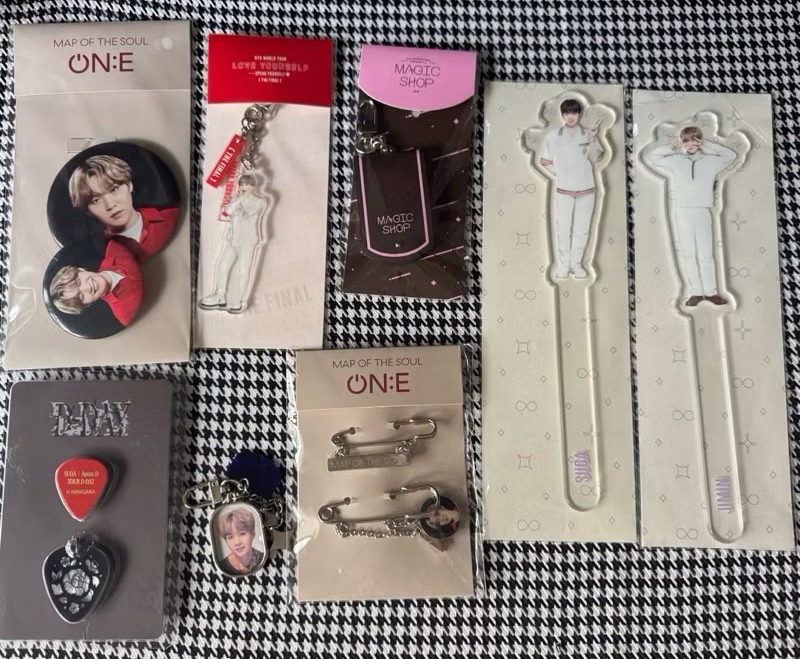 （整圖出）BTS 防彈少年團 SUGA  閔玧其 吊飾 徽章 打卡棒 ON:E 周邊 快閃店