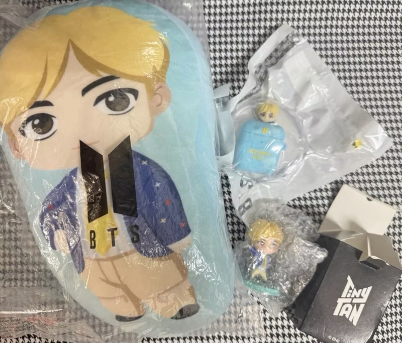 （整圖出）BTS 防彈少年團 日本限定 金碩珍 JIN 抱枕 耳機殼 公仔 娃娃 tinytan 