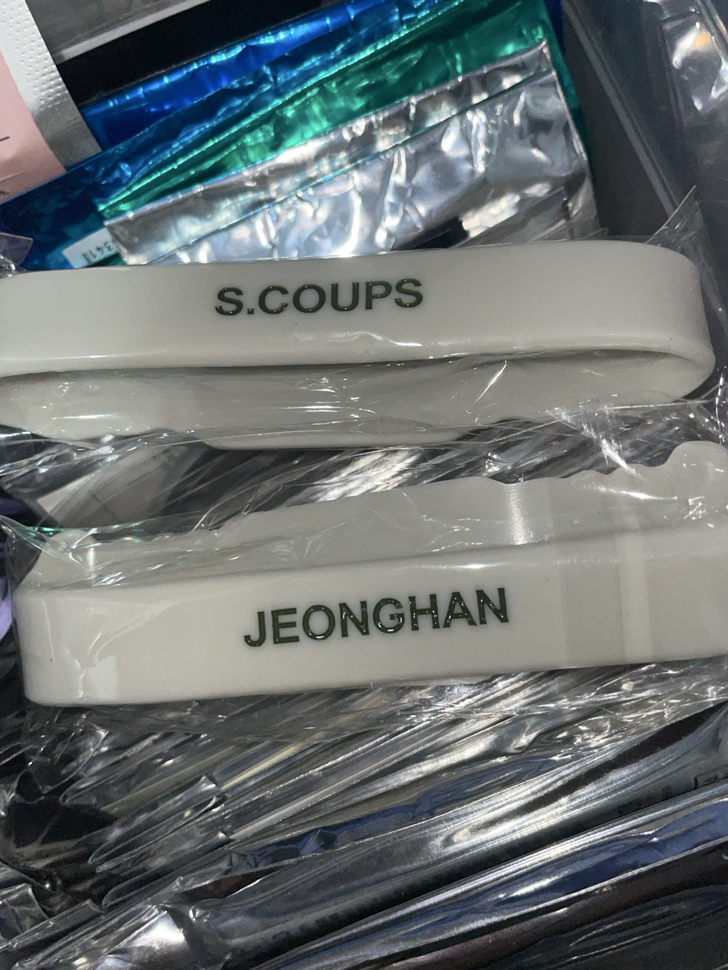 RIGHT HERE 隨機手燈環