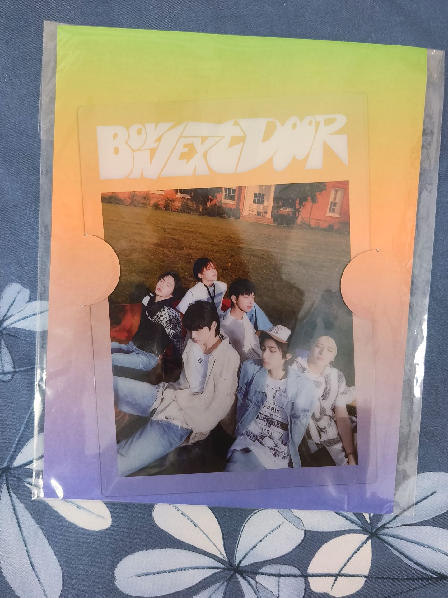 HOW? 快閃店 團體b5透卡 