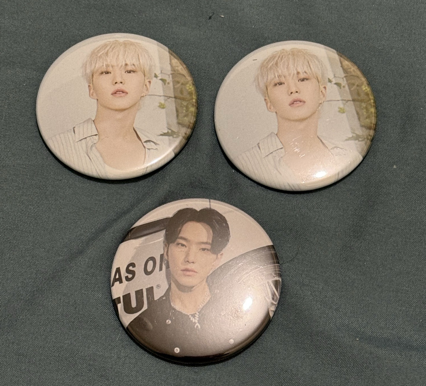 seventeen home/holiday/new/cafe 徽章們