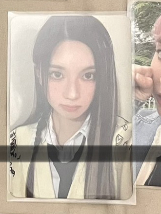 Nmixx 各成員小卡