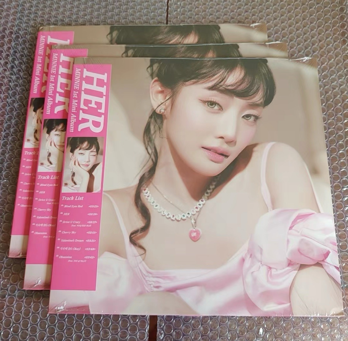 全新未拆 MINNIE SOLO黑膠