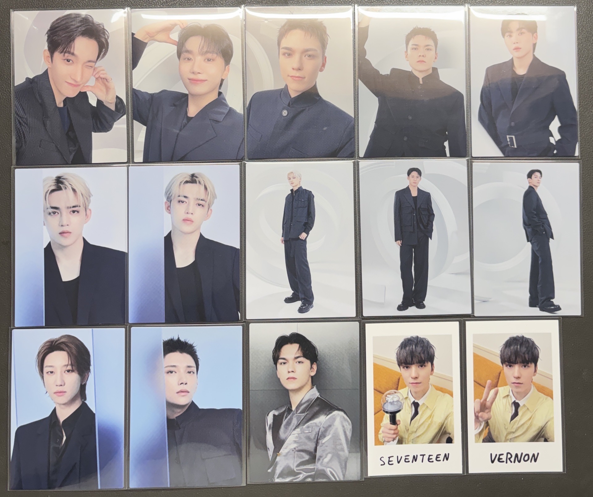 Seventeen 日巡場周 卡包卡